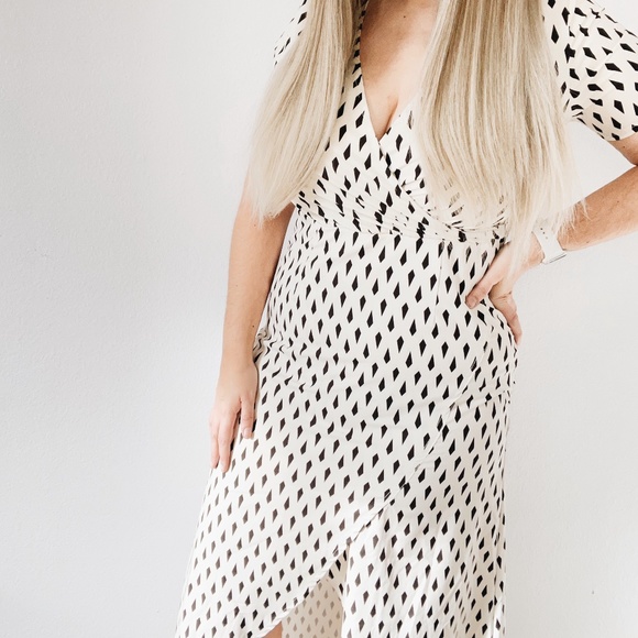 Cheng Xin Diamond Wrap Midi Dress Black and White Large - Picture 1 of 3